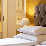 Schloss Fellin Boutique And