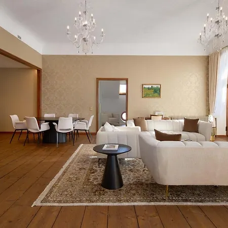 Schloss Fellin Boutique And ヴィリャンディ