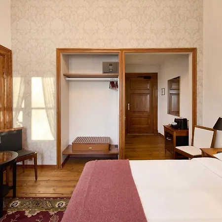 Schloss Fellin Boutique And 4*