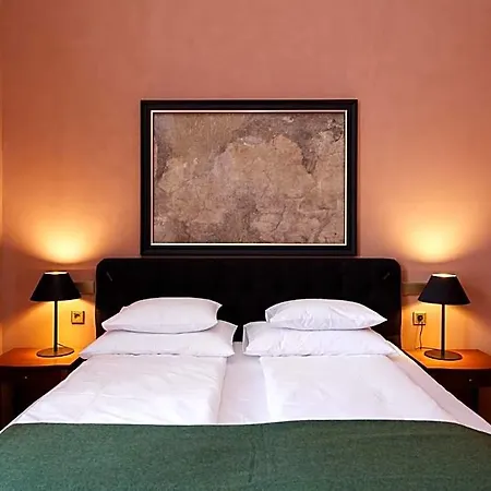 Schloss Fellin Boutique And 4*