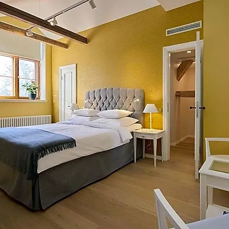 Schloss Fellin Boutique And 4* Βιλιάντι