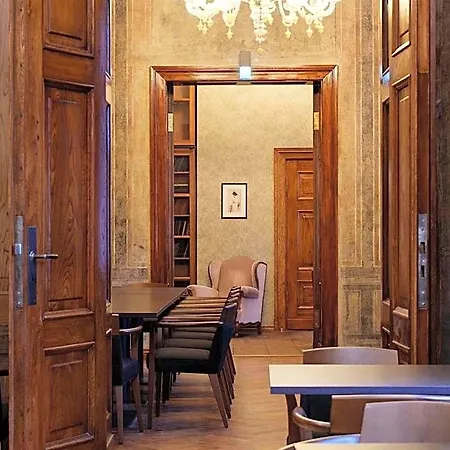 Schloss Fellin Boutique And