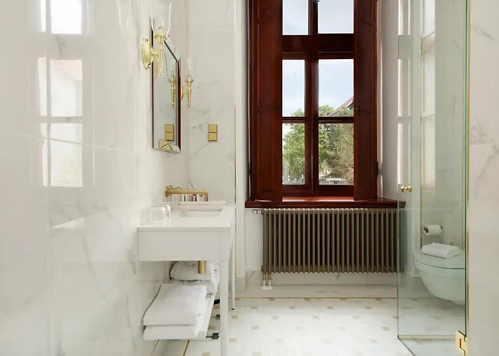 Schloss Fellin Boutique And