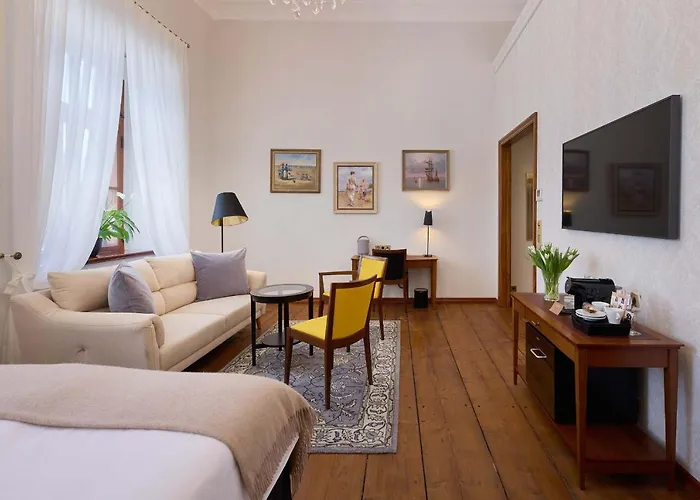 Schloss Fellin Boutique And 4*