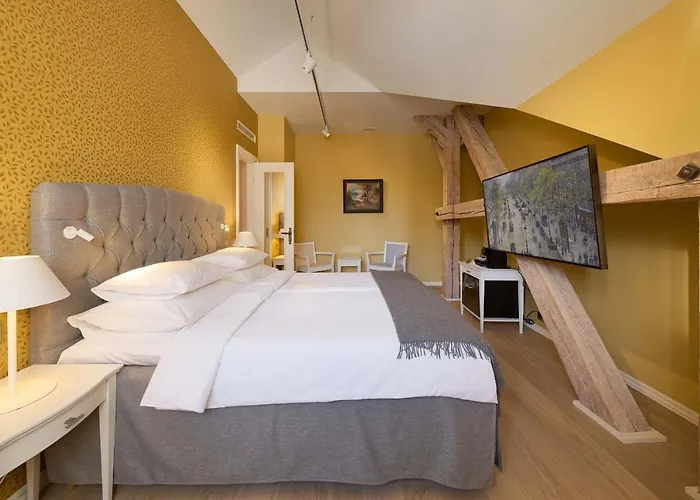 Schloss Fellin Boutique And Viljandi (Viljandimaa)